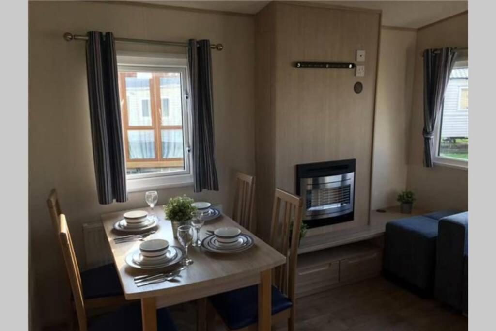 8 Berth Caravan At Parkdean Camber Sands Luaran gambar